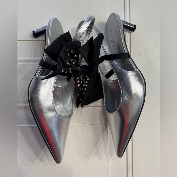 Karl Lagerfeld Women’s Sz 9 SkyLynn Silver Black Kitten Heals Bow Embellished - Picture 7 of 9